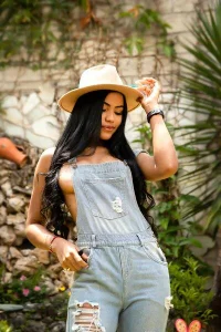 chloe_sullivannn kullanıcısının Public albümü -  3 fotoğraf