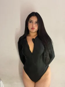 MidnightCoupleX She😋 Hình 2