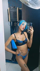 Queen_Cuarxxo blue heart 💙💙 圖片