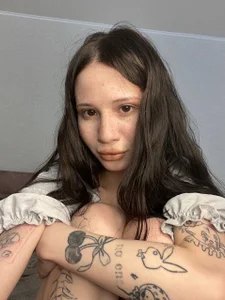 silent_in_the_dark Charm in every look 🌟 Pic 8