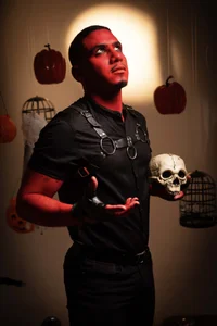 JoshMillerr_ HALLOWEEN TIME Pic 5