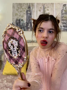 Zdjęcia Katya_Zaitseva I'm going to have a fun Christmas🎄🫶🧸💃:  7