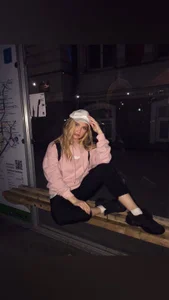 Shawty_Mia Public  8টি ছবি