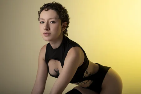 NohaCooper Noha full of sensuality Pic 3