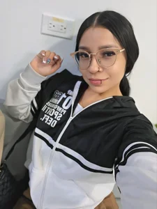 miiastone_cm Just me ✨ Foto 4