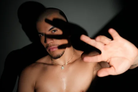 Desire between shadows de Bruno_Rangel  2 photos