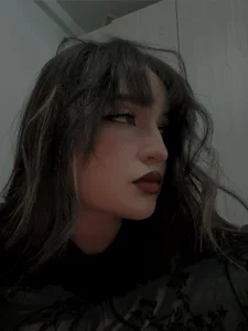 sara_cuteeyes Public Pic 6