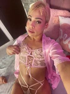 Mhia_fem: pretty femboy ( 3 фото)
