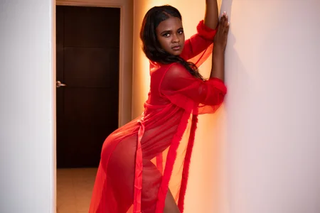 SheilaKeizar my first photo shoot Pic