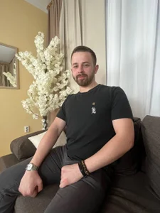 NikkiNSerdron New photos of Kevin Hình 2