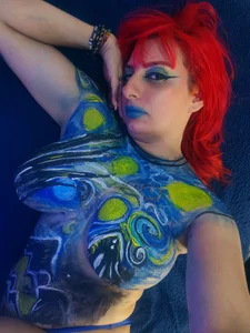Zdjęcia angel__red_ I turned my body into a canvas… 🎨😈:  3
