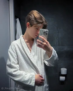 AndrewwCarter2 Public Gambar 4