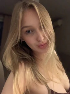 Public de HelaScott  5 Imagens