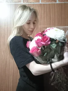 LynetBurby №10 Pic