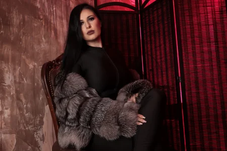 Zdjęcia kelly_kent Luxury Meets Power:  6