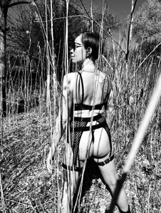 SexyExclusiveflower Black and white in nature Pic 8