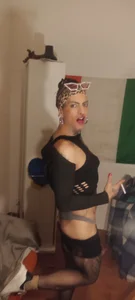 SHARONLATINITALY Public Pic 8