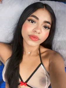 Charlothe_01 🌸🌸 Gambar 2