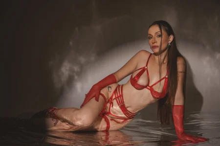 Red, love! de DaphneBeaumont  4 Imagens