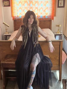 YourFavCanadianMILF Public Pic 3