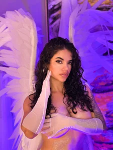 KateSunder: Angelic Temptation ( 7 фото)