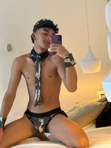 Mike_thomsonn a gay soldier? mmmm 🔥😈 사진 4