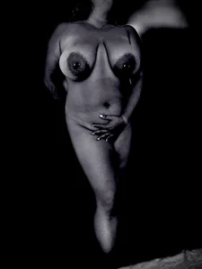 MikyVesela Miky in black and white!🖤🤍🖤🤍 Poză