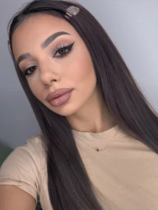 Aisha_Bee Feeling cute Foto 9