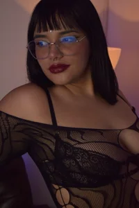 Nia_Blum Public Pic 3