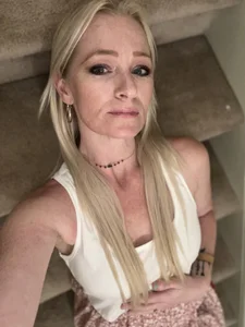 TheCockandBlonde: Public ( 4 фото)