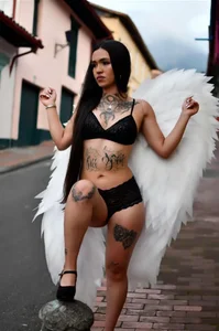 MedussaThomson I am your angel Pic 8