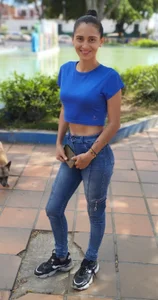 valeriaswang_Lucas Public Foto 8