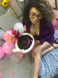 Rachell_More celebrating with you, the 5000 followers, thank you Immagine 