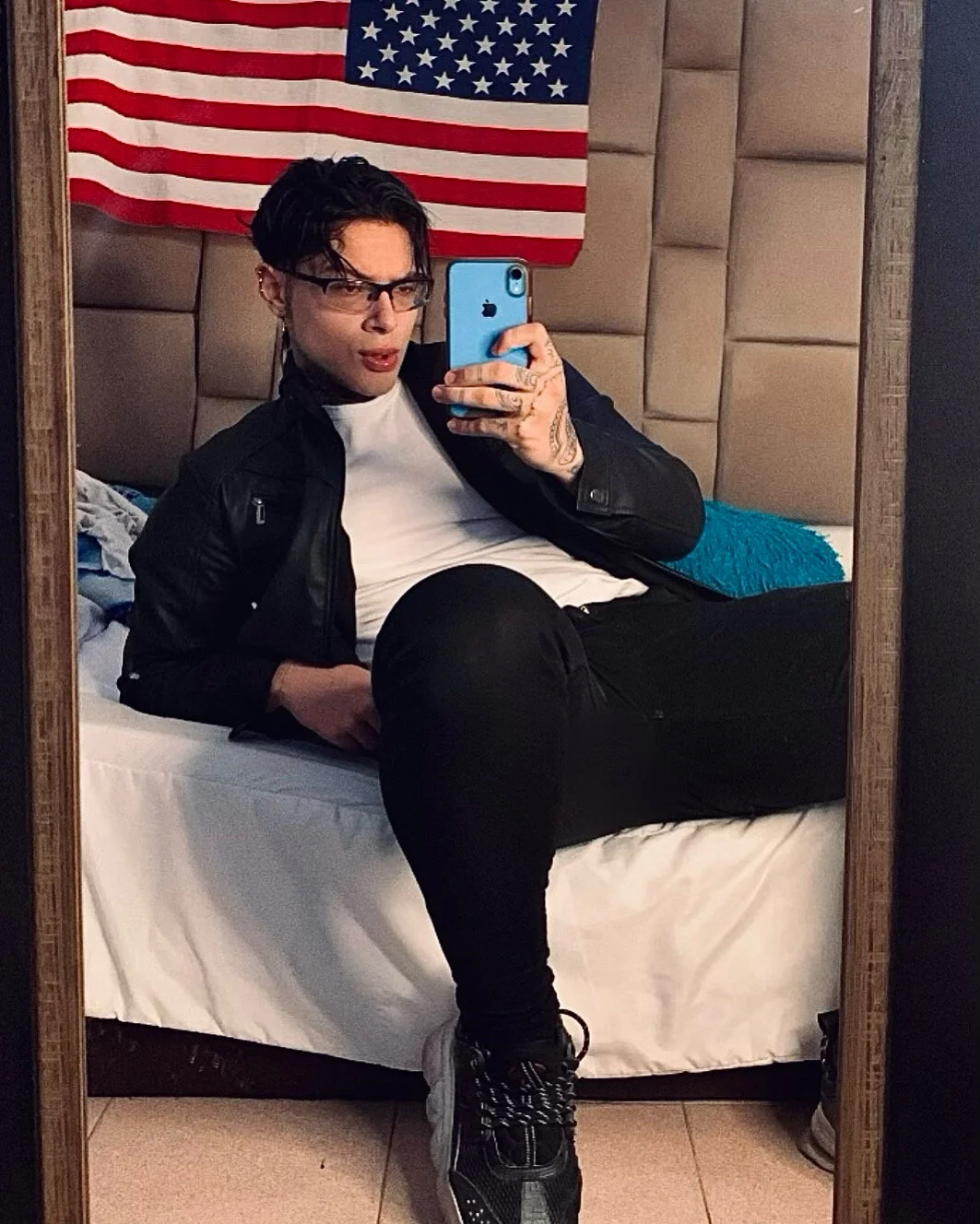 DennisWalkerr 热门图片 894