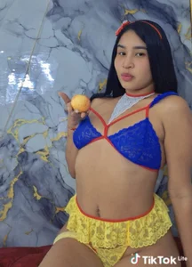 alisoom_ Public Pic 4