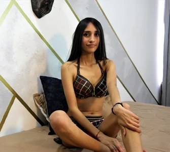 RoxanaCyrano_ Public Pic 6