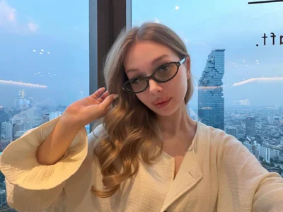 TrouncedIssuer me টি ছবি