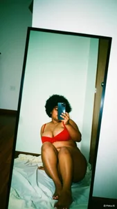 Lolacurly69 Public Pic
