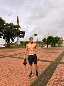 Aaronfox_x RUN TIME Pic 3