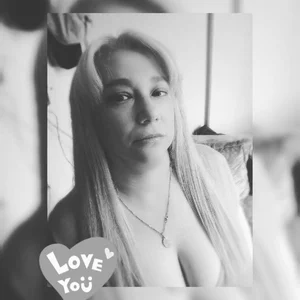 Avril_xxx Public Pic 4