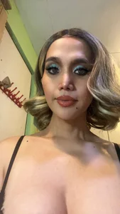 short blonde de Ezradeliciosa  4 Imagens