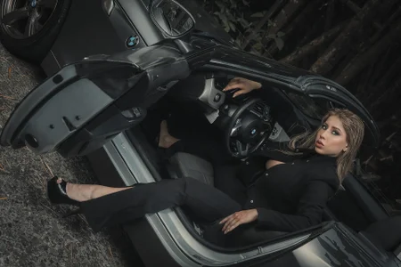 AnaStalin_のWild darknessの 3枚の写真