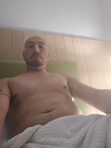 nakedtony81 Public Foto 7