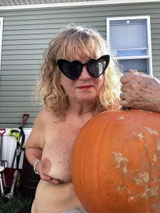 musclebooty70's photo