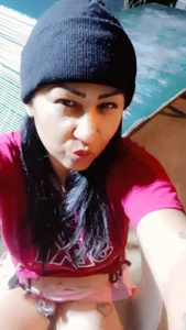 juliataylorhotPublic Bild 3