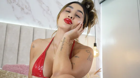 Annyy_Rosse What is your favorite part of my face? Pic 5