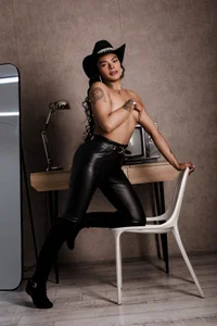 EmmaEbony_ Your Favourite Cowgirl🫦 Pic 3