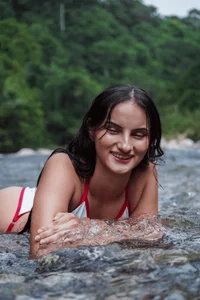 ninaht 🌸🌴 Pic 2