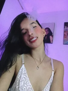 Camilavill be happy Immagine  7