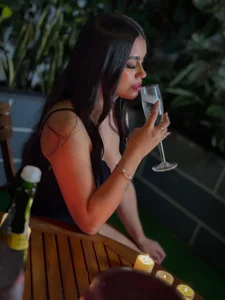 VeronicaCruz_ kullanıcısının 🥂A toast to us🥂 albümü -  3 fotoğraf